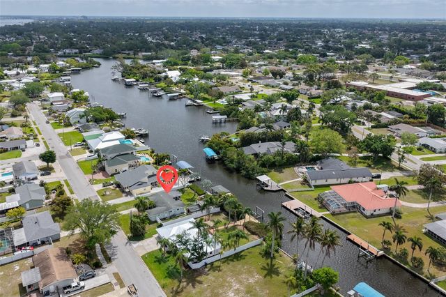 6907 9TH AVENUE NW, Bradenton, FL 34209