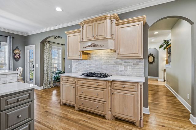 1712 Stoney Hill Ln, Spring Hill, TN 37174