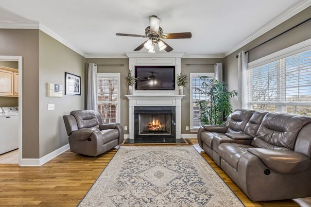 1712 Stoney Hill Ln, Spring Hill, TN 37174