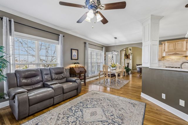 1712 Stoney Hill Ln, Spring Hill, TN 37174