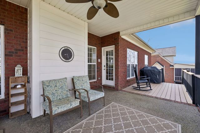 1712 Stoney Hill Ln, Spring Hill, TN 37174