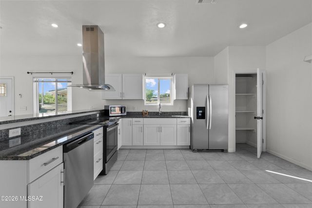 1785 Dove Court, Rio Rico, AZ 85648