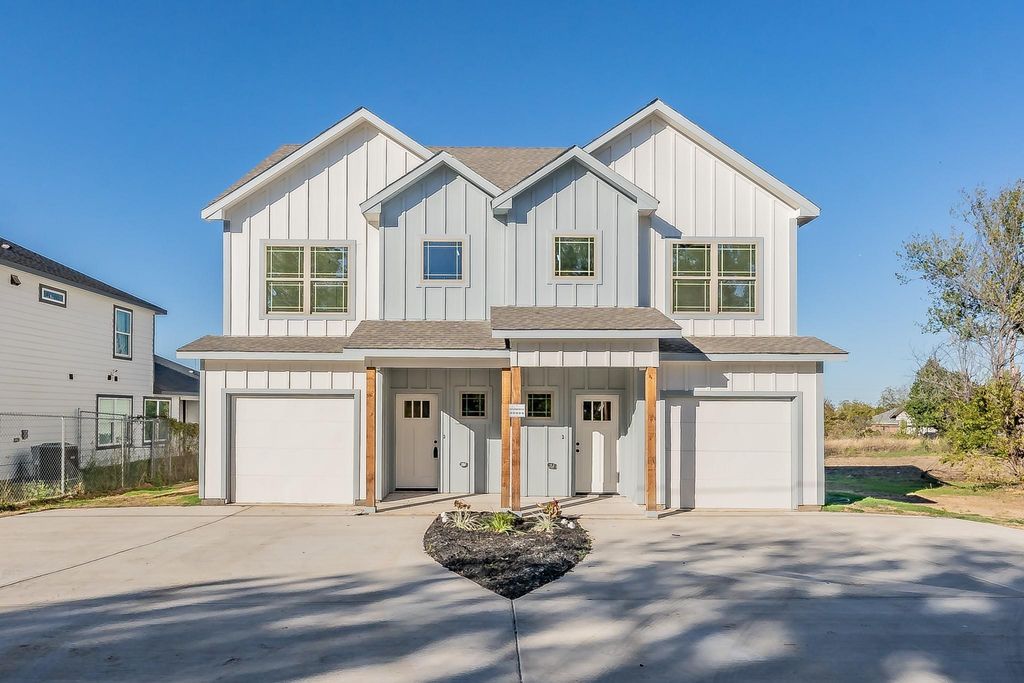 1233 Meriwether Street, Fort Worth, TX 76115 — exterior