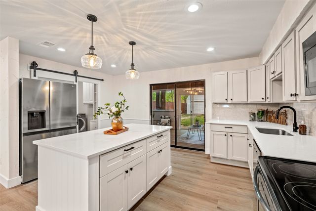 913 Ronald Street, White Settlement, TX 76108