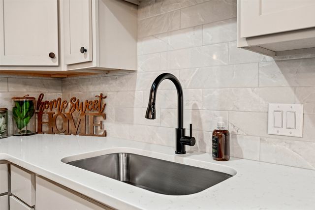 913 Ronald Street, White Settlement, TX 76108