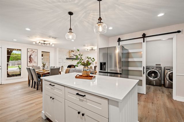 913 Ronald Street, White Settlement, TX 76108