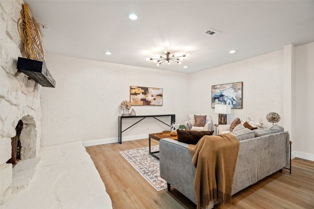 913 Ronald Street, White Settlement, TX 76108