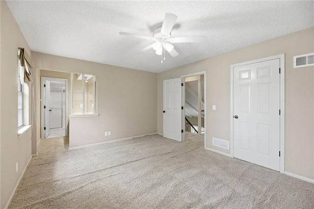 9707 W 83rd Terrace, Overland Park, KS 66212