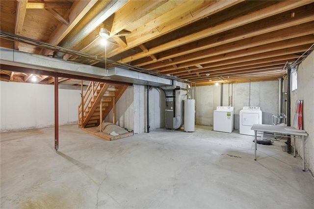 9707 W 83rd Terrace, Overland Park, KS 66212
