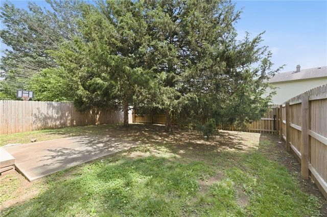 9707 W 83rd Terrace, Overland Park, KS 66212