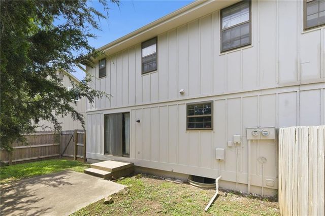 9707 W 83rd Terrace, Overland Park, KS 66212