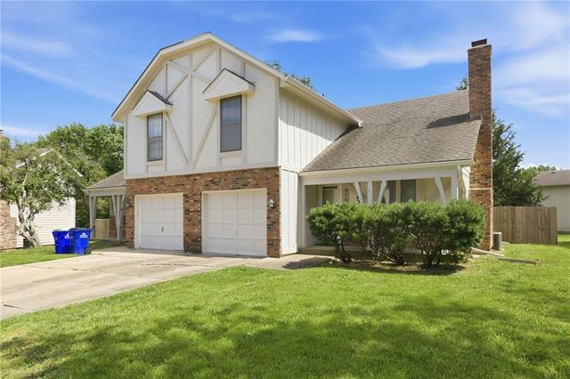 9707 W 83rd Terrace, Overland Park, KS 66212