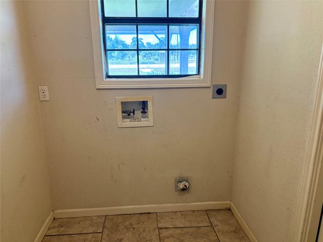 8874 Spring Woods Drive, Montgomery, TX 77316