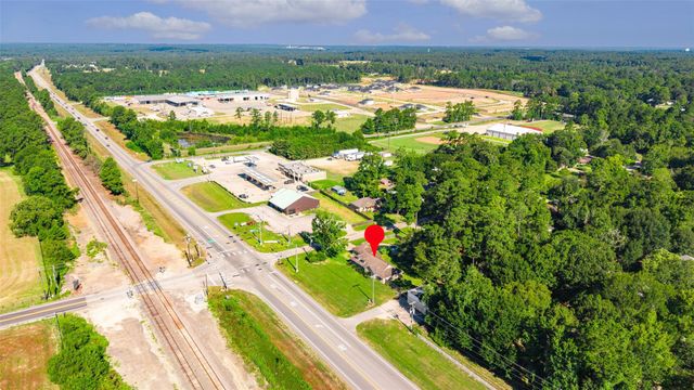 8874 Spring Woods Drive, Montgomery, TX 77316