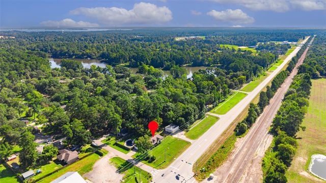 8874 Spring Woods Drive, Montgomery, TX 77316