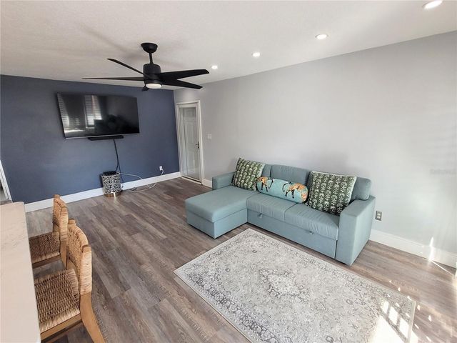 1005 S BAYSHORE BOULEVARD 102, Safety Harbor, FL 34695