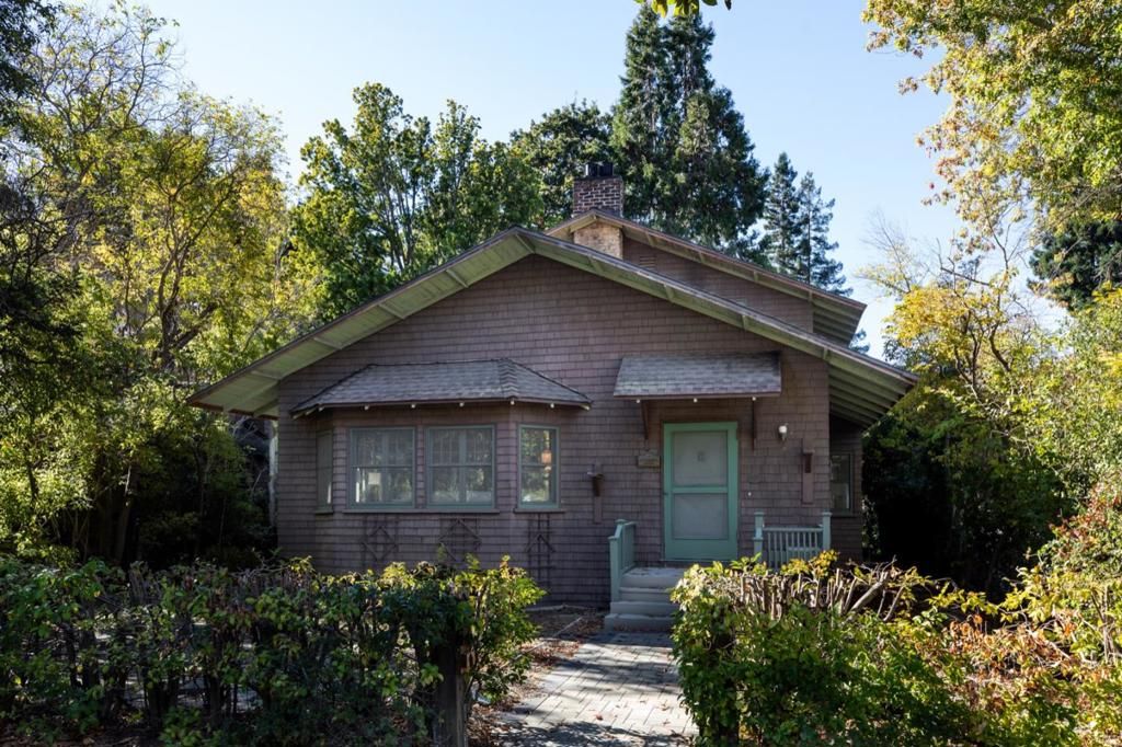 1100 Bryant Street, Palo Alto, CA 94301