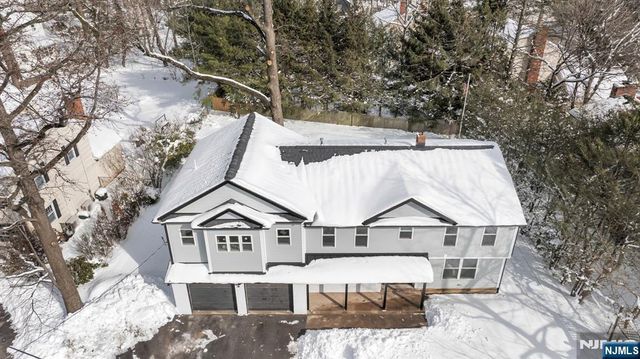 368 Knickerbocker Road, Tenafly, NJ 07670