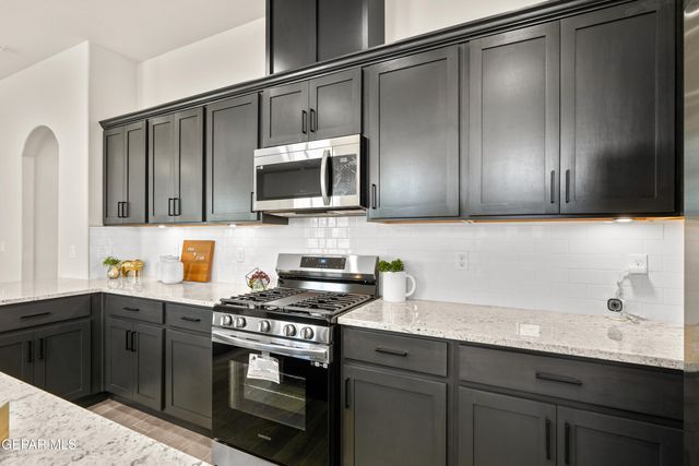 705 Paseo Modesto Drive, Horizon City, TX 79928