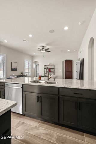 705 Paseo Modesto Drive, Horizon City, TX 79928