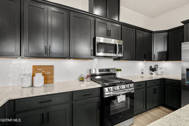 705 Paseo Modesto Drive, Horizon City, TX 79928