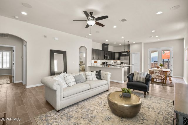 705 Paseo Modesto Drive, Horizon City, TX 79928