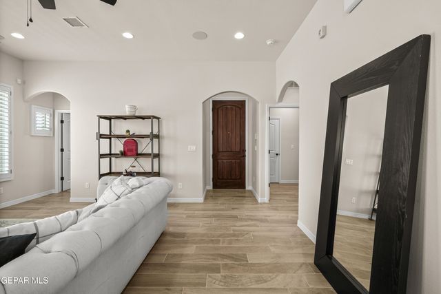 705 Paseo Modesto Drive, Horizon City, TX 79928