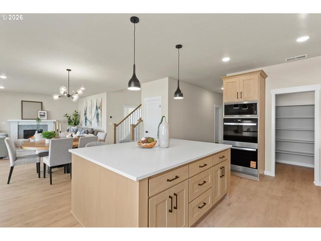 826 Misty Ln, Forest Grove, OR 97116