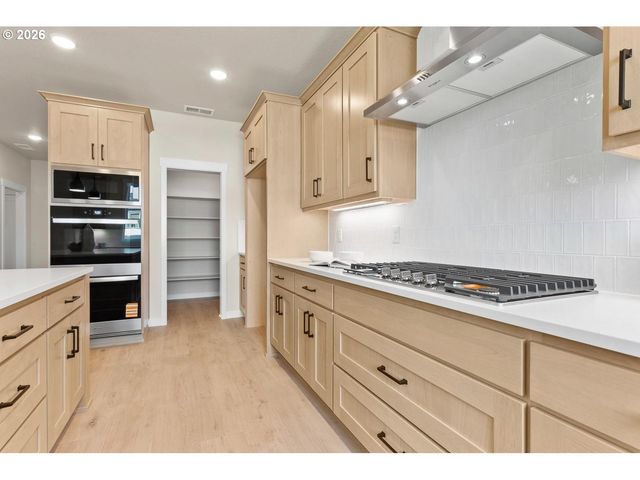 826 Misty Ln, Forest Grove, OR 97116