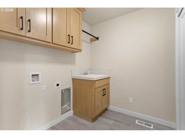826 Misty Ln, Forest Grove, OR 97116