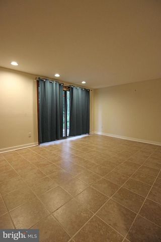 6872 MELROSE DR, Mclean, VA 22101