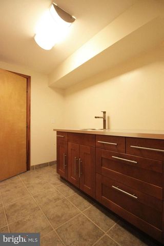 6872 MELROSE DR, Mclean, VA 22101