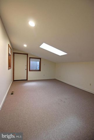 6872 MELROSE DR, Mclean, VA 22101