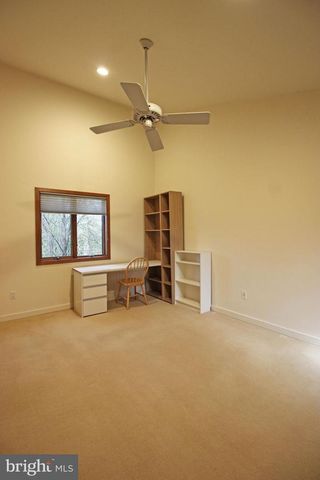 6872 MELROSE DR, Mclean, VA 22101