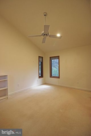 6872 MELROSE DR, Mclean, VA 22101