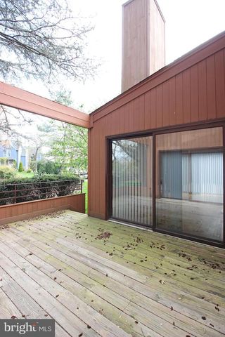 6872 MELROSE DR, Mclean, VA 22101