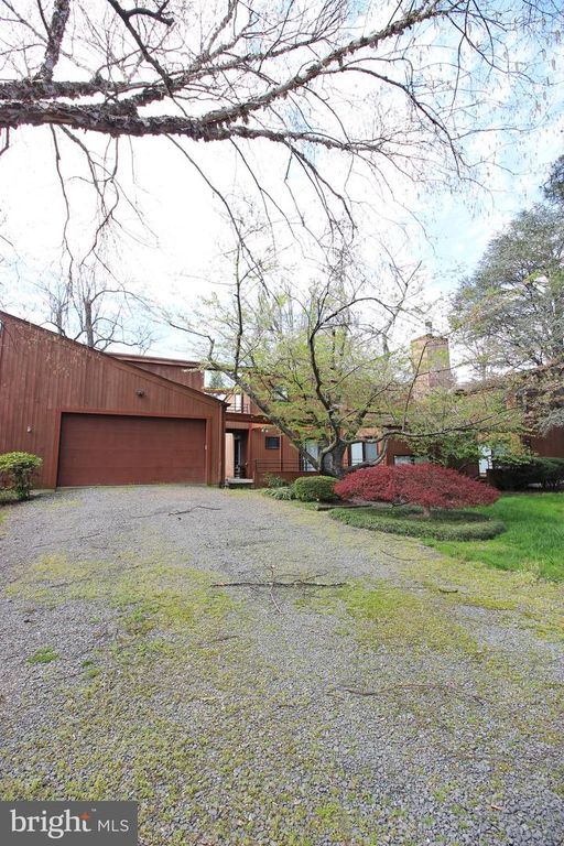 6872 MELROSE DR, Mclean, VA 22101