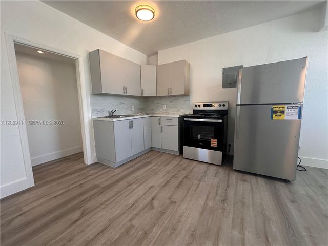 50 NW 79th St 6, Miami, FL 33150
