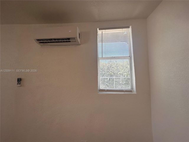 50 NW 79th St 6, Miami, FL 33150