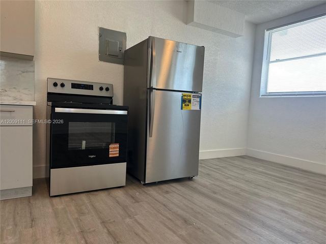 50 NW 79th St 6, Miami, FL 33150