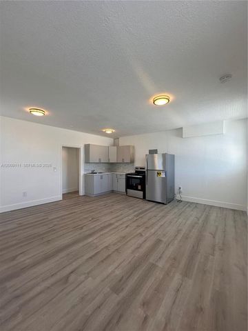 50 NW 79th St 6, Miami, FL 33150