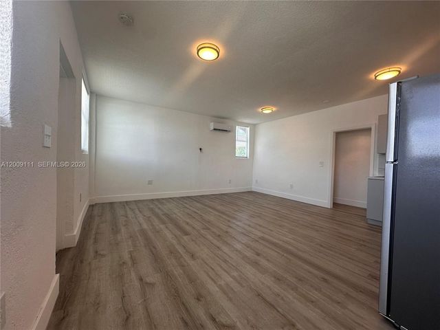 50 NW 79th St 6, Miami, FL 33150