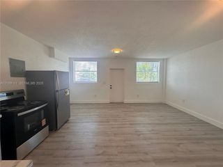 50 NW 79th St 6, Miami, FL 33150