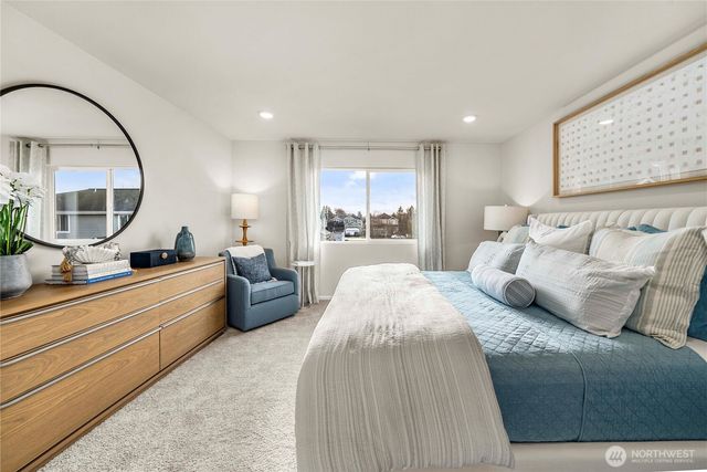 9834 Ferns Loop SE, Yelm, WA 98597