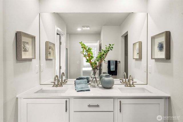 9834 Ferns Loop SE, Yelm, WA 98597