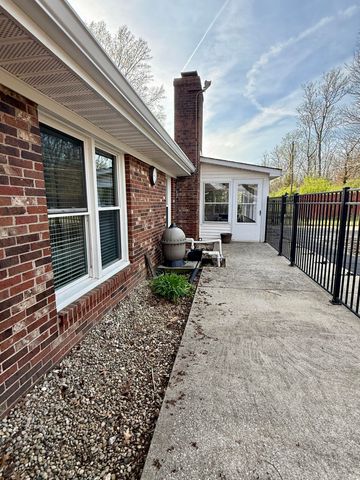 118 Windridge Drive, Winchester, KY 40391