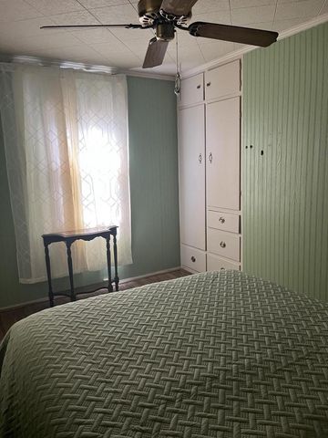 956 Circle DRIVE, Manitowoc, WI 54220