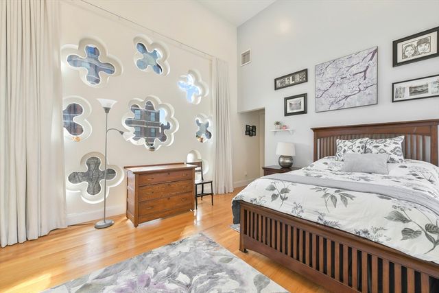 492 Beacon Street 82, Boston, MA 02115