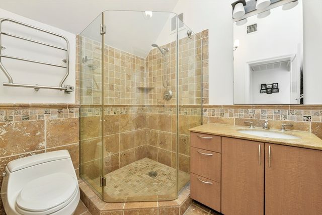 492 Beacon Street 82, Boston, MA 02115