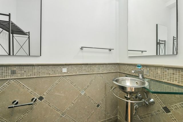 492 Beacon Street 82, Boston, MA 02115